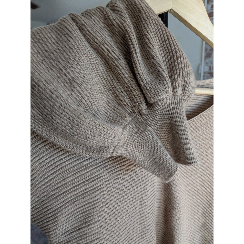 1.State V-Neck Long puff Sleeve Sweater Tan  L - Picture 7 of 7